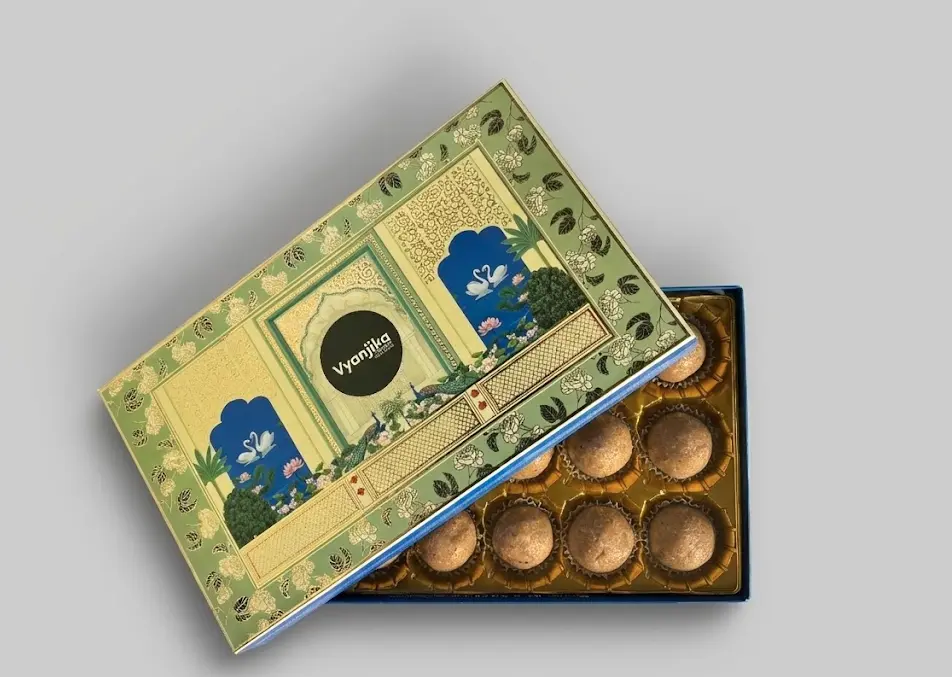 Atta Gond Laddu - Gift Box - Image 3